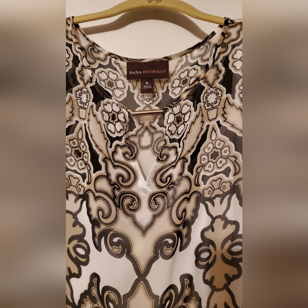 Dana Buchman dolman sleeve blouse